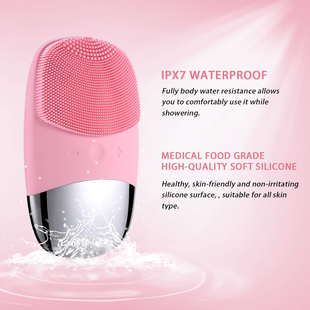 Rosa Gesichtsreinigungsgerät mit Silikonborsten und silbernem Sockel, mit Wasserspritzern.