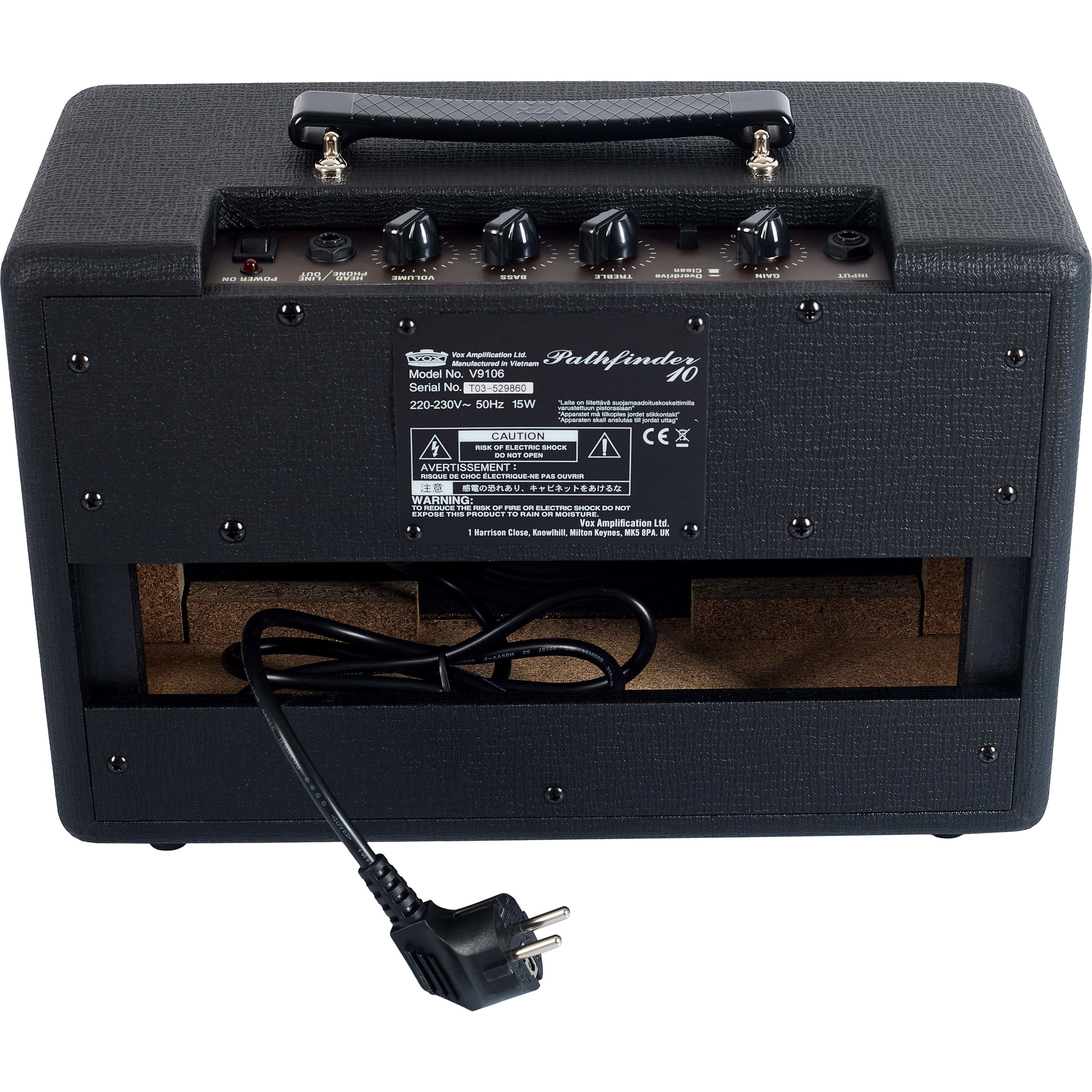 Amplificatore chitarra Vox Pathfinder 10 nero con manico, manopole e cavo di alimentazione.