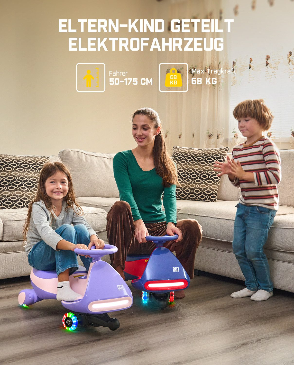 Mutter mit Kindern auf Elektro-Fahrzeugen im Wohnzimmer. Max. 68kg.