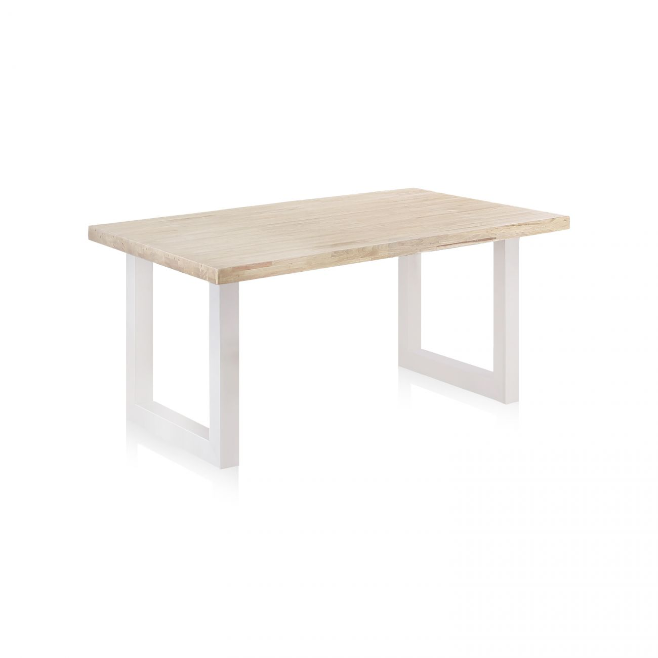 Una mesa de madera clara con patas de metal blanco sobre fondo blanco.