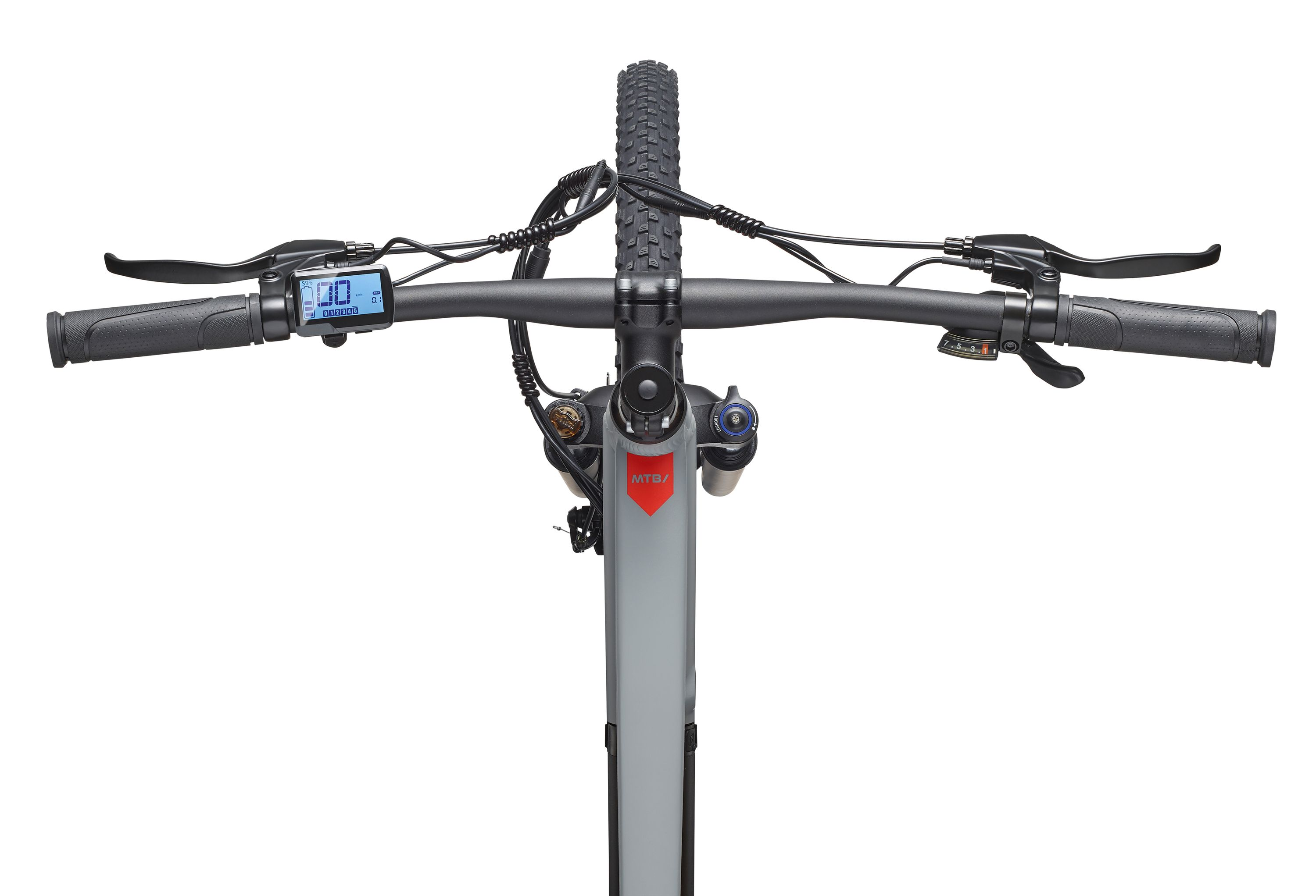 Lenker eines E-Bikes mit Display, Griffen, Bremsen und einem Vorderrad.