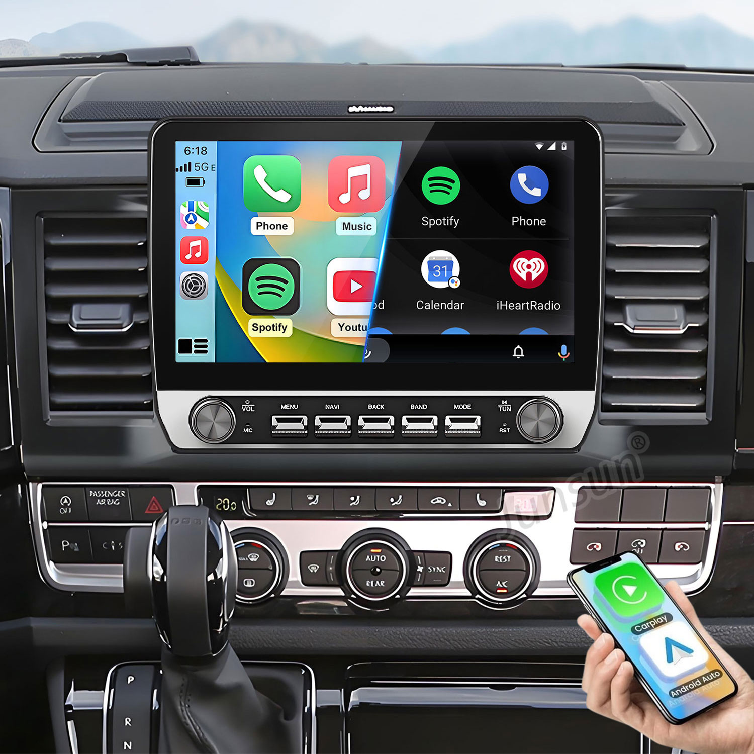 Un sistema de infoentretenimiento de coche que muestra aplicaciones y un teléfono con CarPlay y Android Auto.