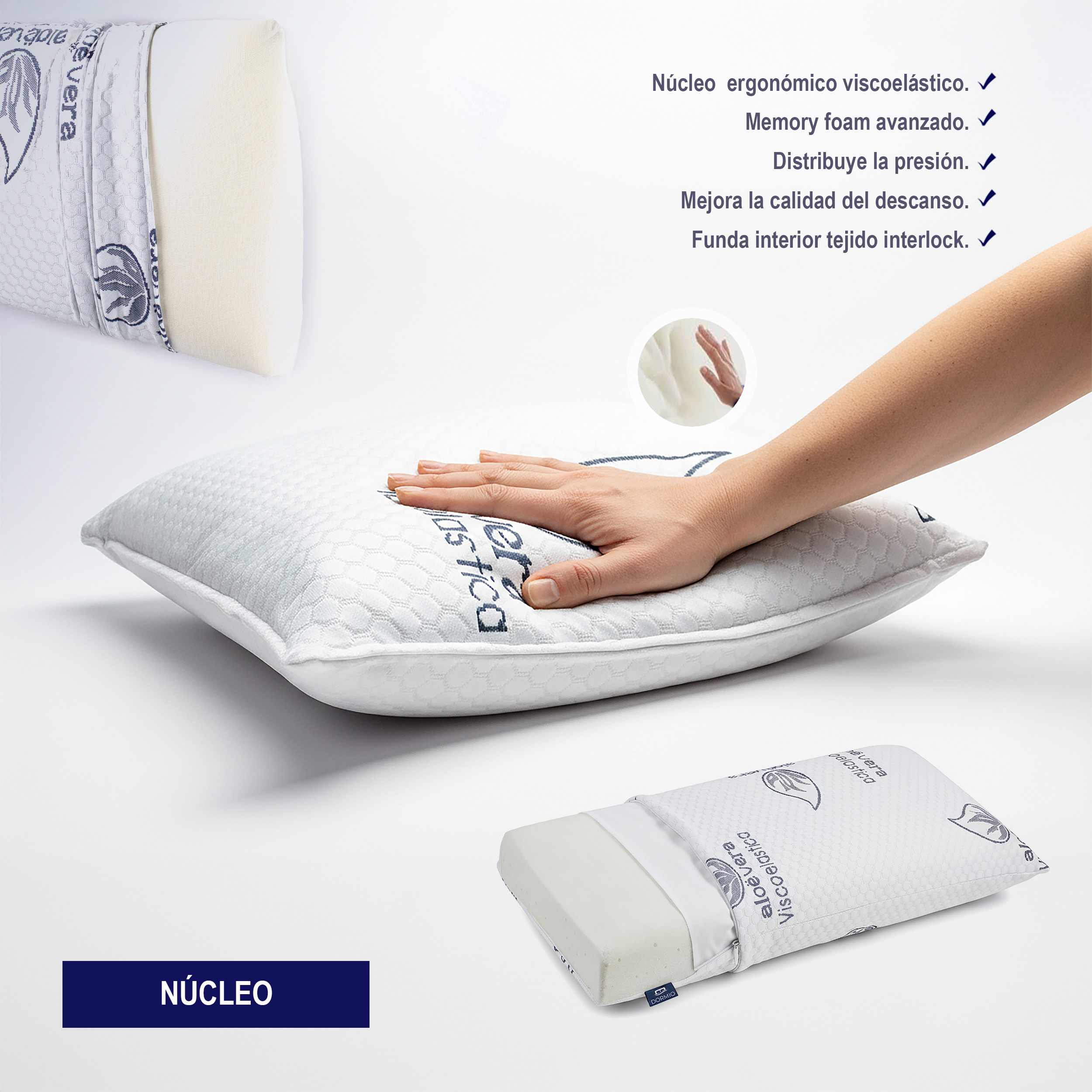 Un núcleo de almohada de espuma viscoelástica, mostrado con una mano.