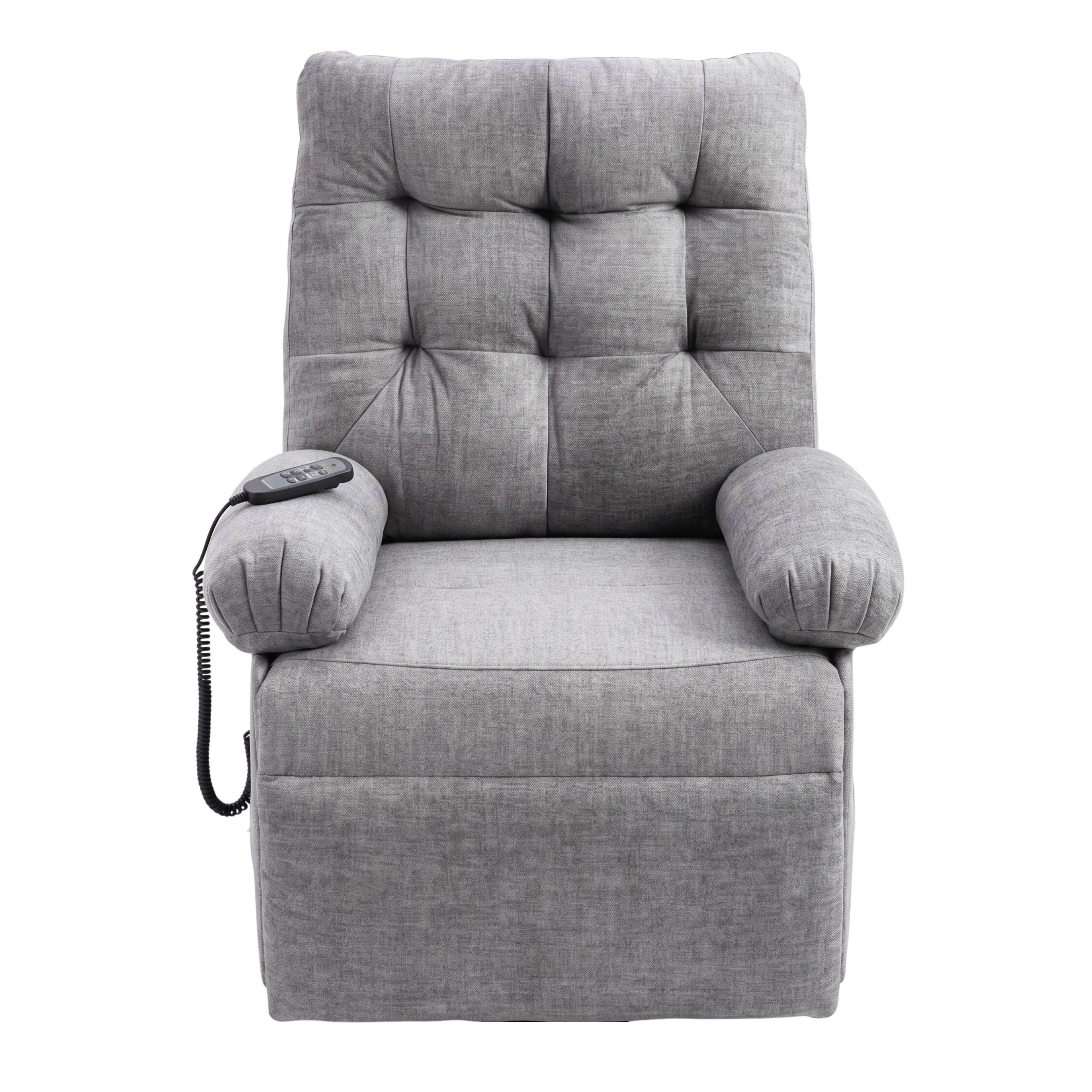Un sillón gris con mando a distancia y cable sobre fondo blanco.
