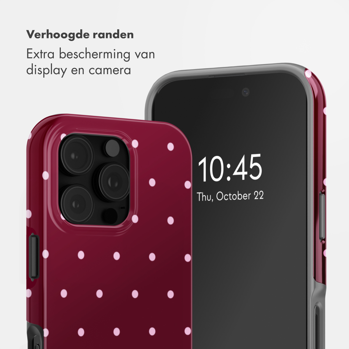 Burgunderrote Hülle mit weißen Punkten, Handy-Display zeigt 10:45.