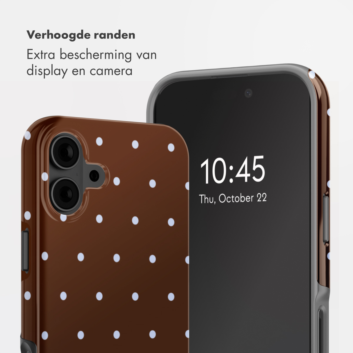 Braune Handyhülle mit weißen Punkten, daneben ein Smartphone mit dunklem Bildschirm.