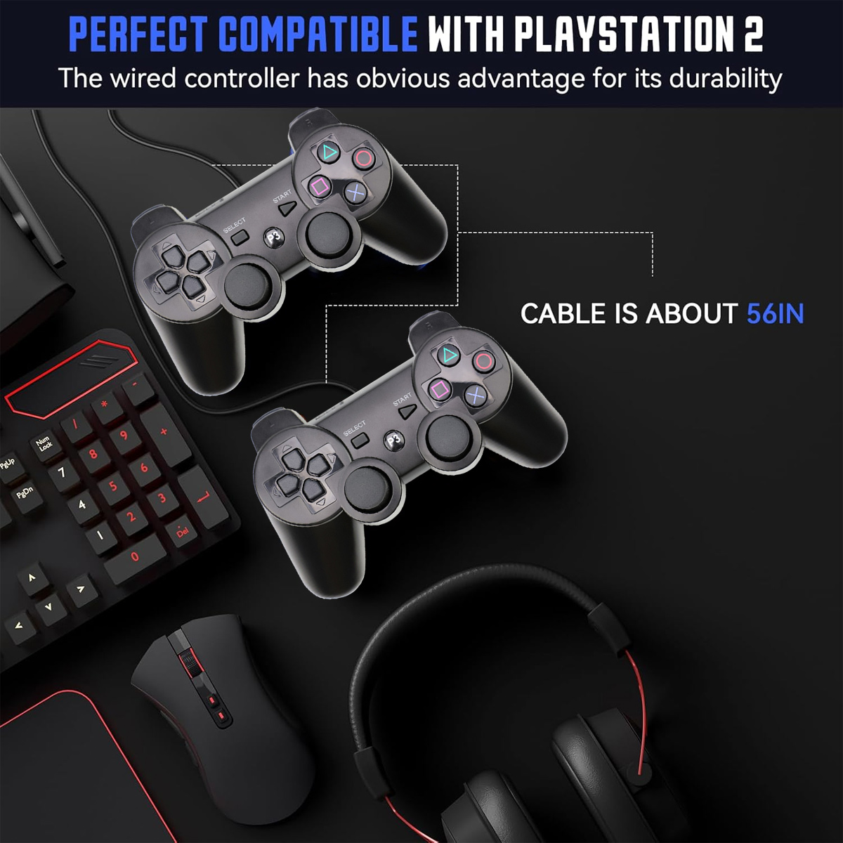 Zwei schwarze PS2-Controller, eine Tastatur, eine Maus und Kopfhörer auf schwarzer Oberfläche.