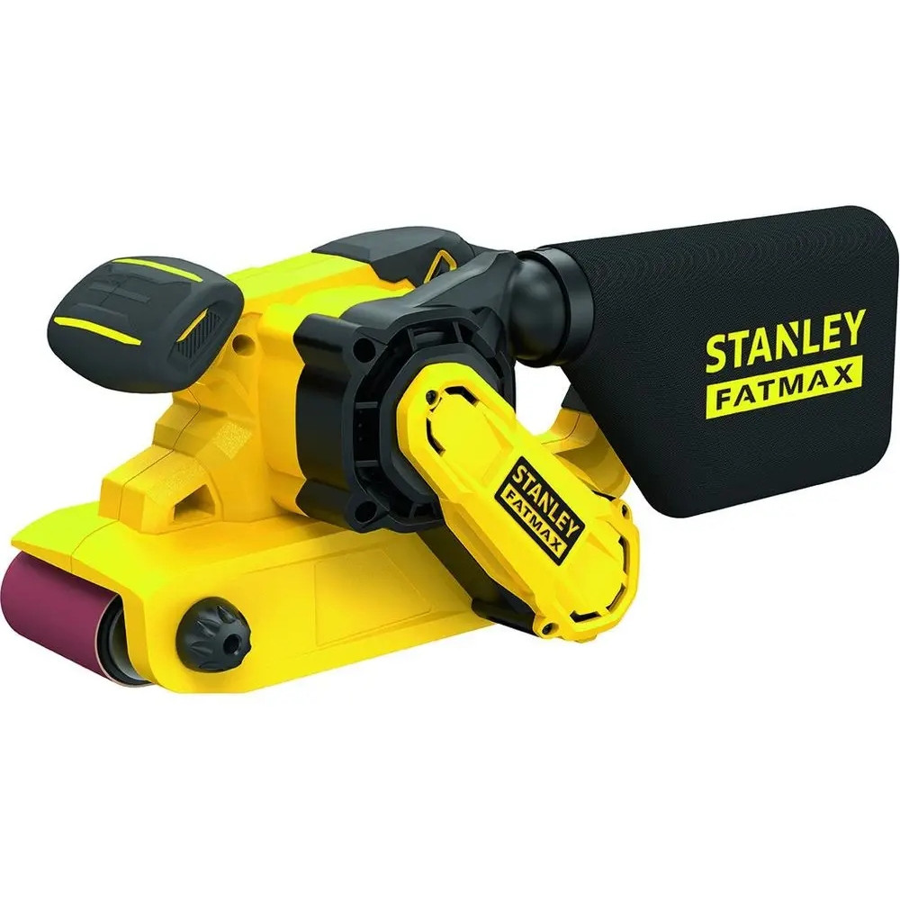 Żółta szlifierka taśmowa Stanley Fatmax z workiem na pył i fioletową taśmą.