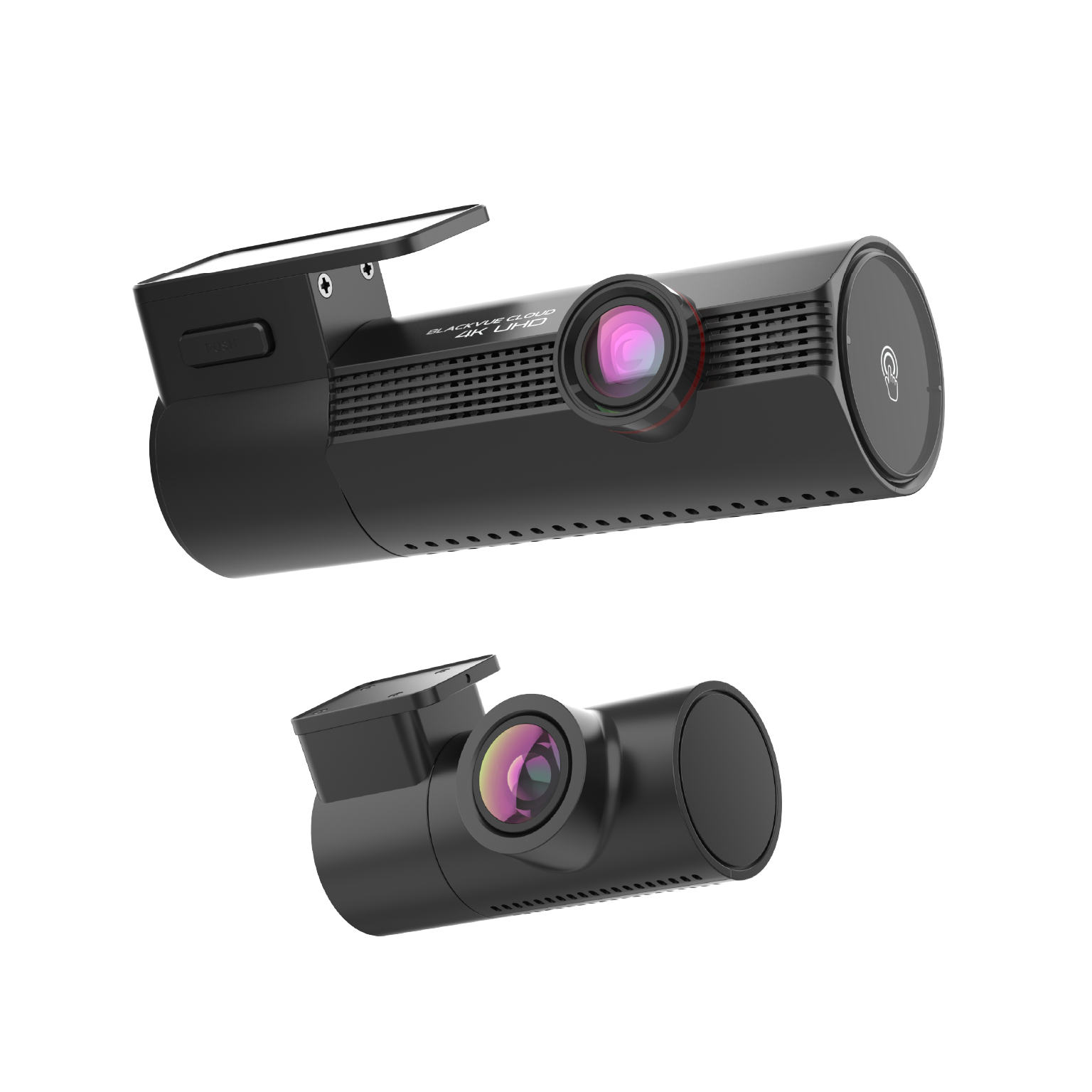 Twee zwarte dashcams met lenzen en ventilatieopeningen op witte achtergrond.