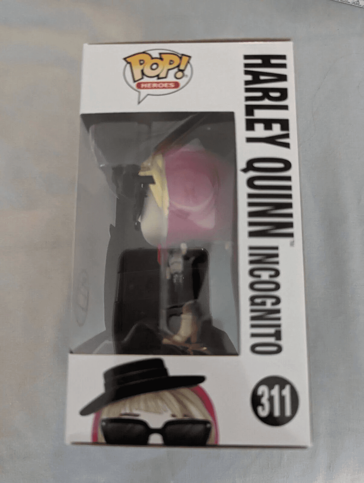 Harley Quinn Incognito Funko Pop Figur in Verpackung, Nr. 311.