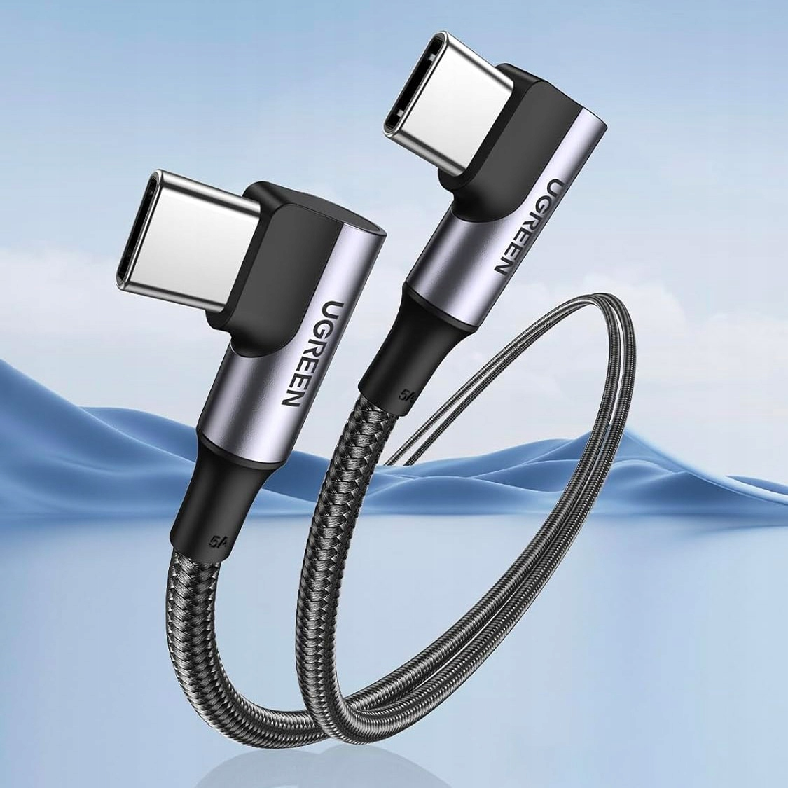 Due cavi di ricarica USB-C con connettori angolati a 90 gradi e cavo intrecciato.