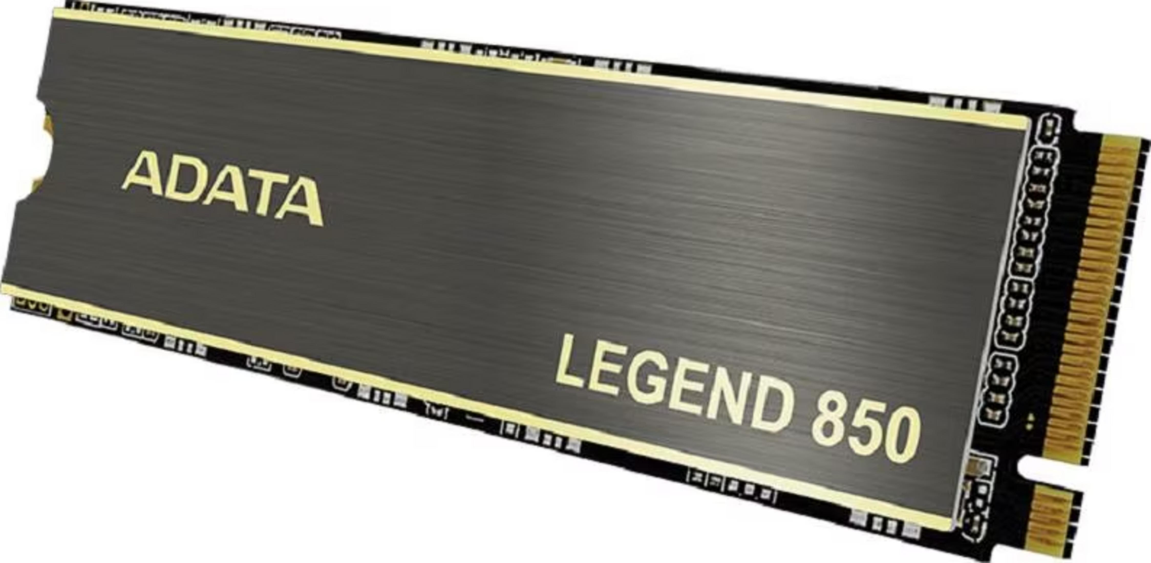 SSD ADATA Legend 850, negra con letras y contactos dorados.