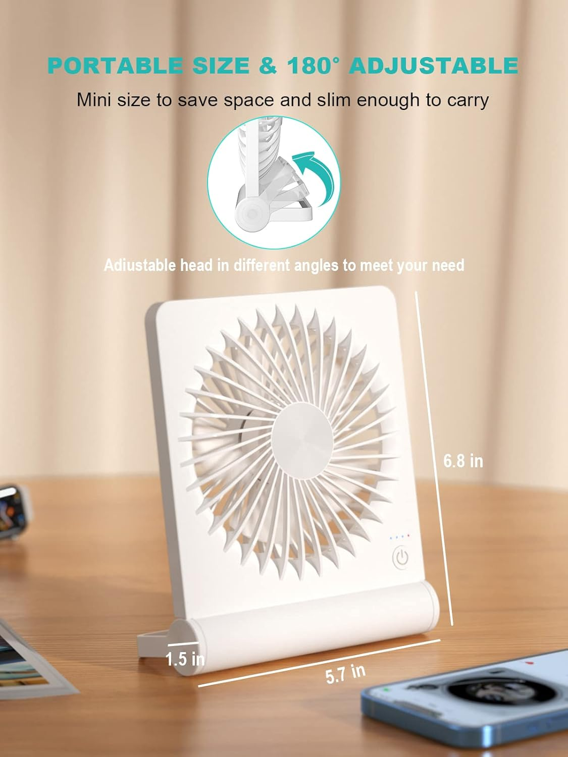 Ein weißer, tragbarer Ventilator mit 180° verstellbarem Kopf auf einem Holztisch.
