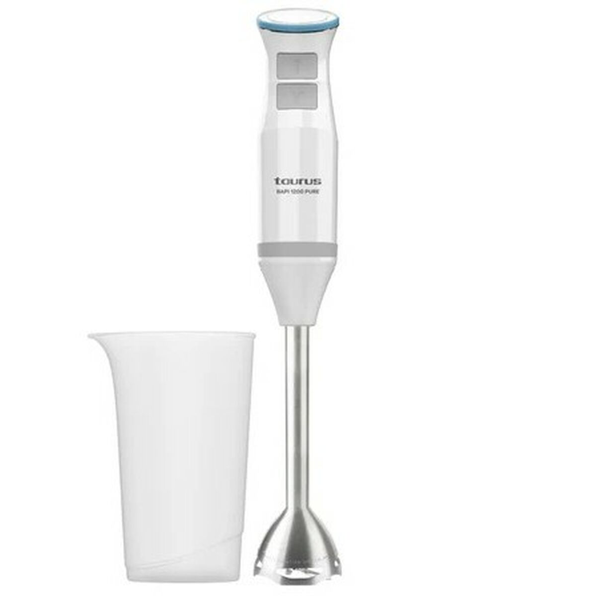 Ein weißer Stabmixer mit silbernem Stab und ein passender weißer Messbecher.