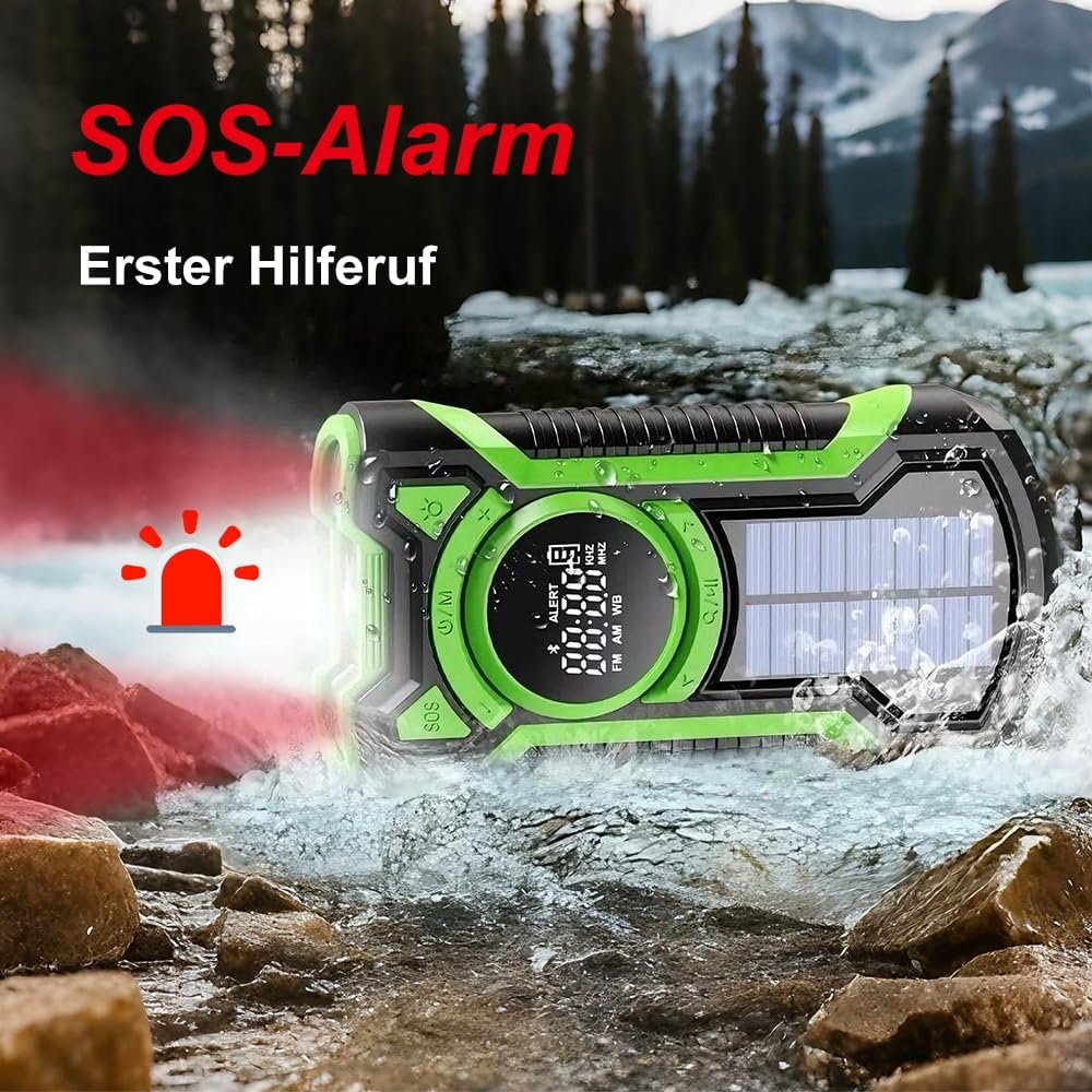 Grünes Notfallradio mit Solarzellen im Wasser, rote Warnleuchte blinkt.