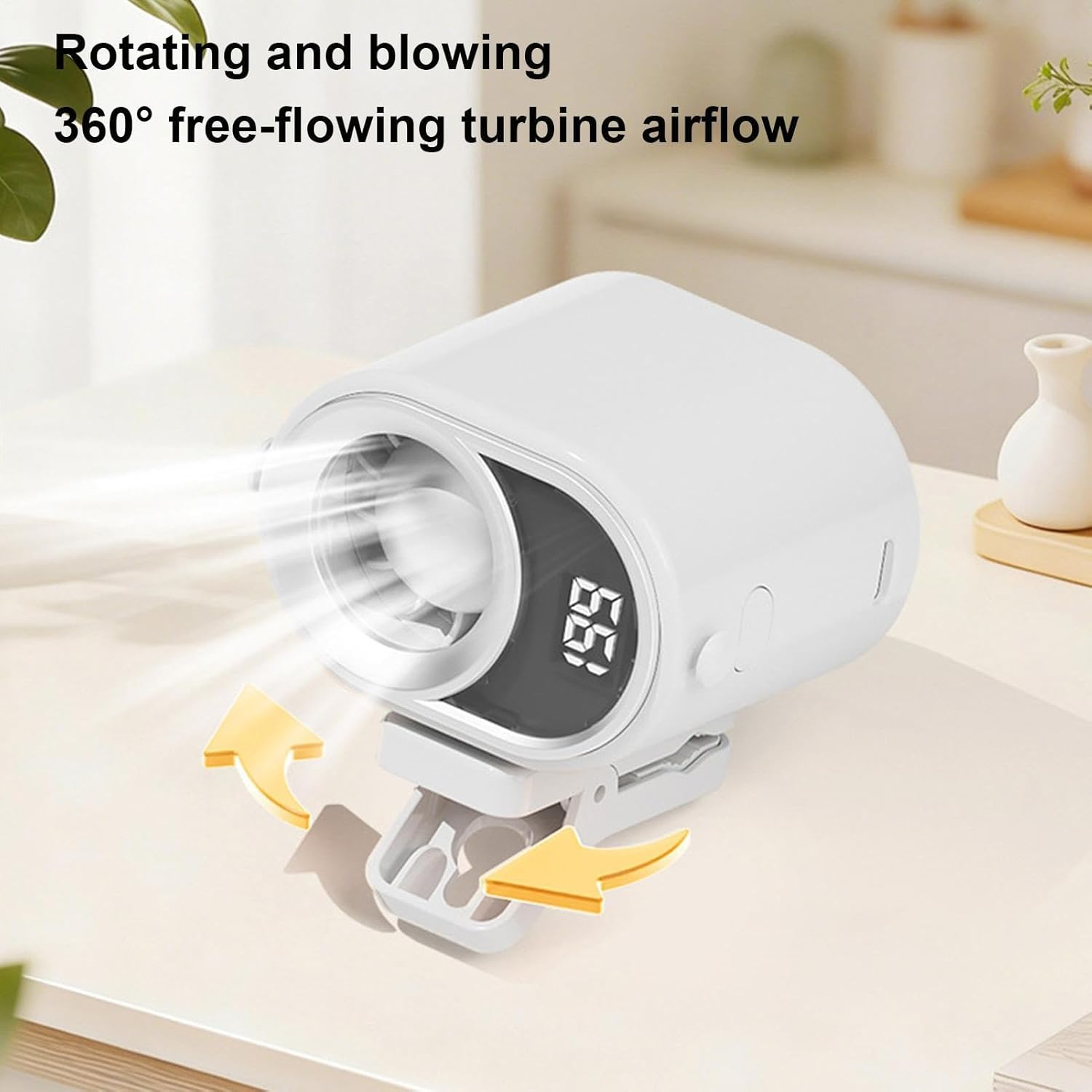 Ein weißer Clip-On-Ventilator bläst Luft, zeigt '55' auf dem Bildschirm. Gelbe Pfeile zeigen Rotation.