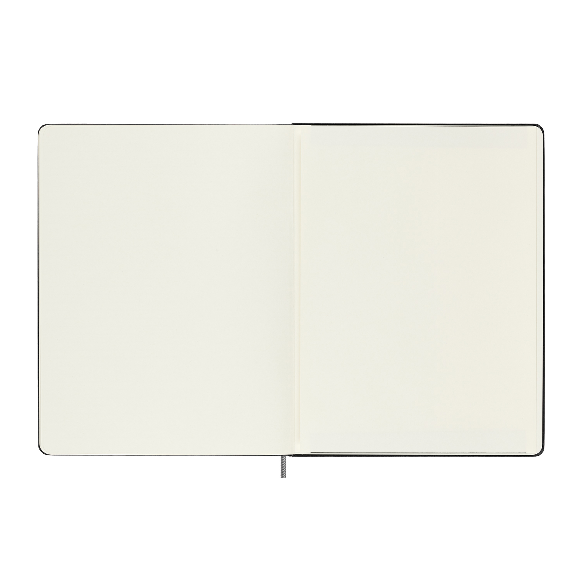 Un taccuino aperto con pagine color crema e un segnalibro grigio.