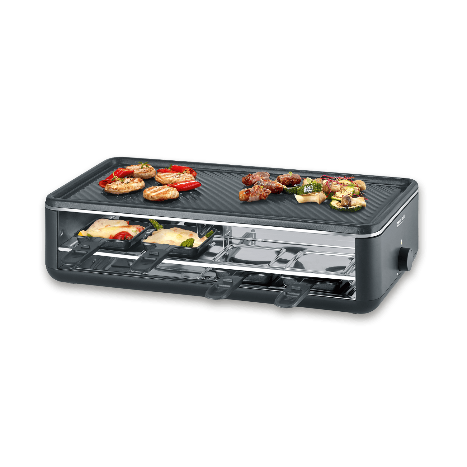 Een raclette grill met vlees, groenten en kaas op de bovenste grill en in de pannetjes.