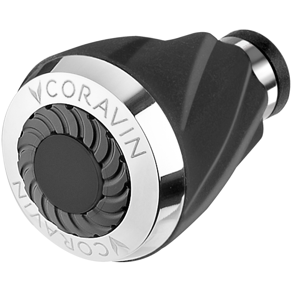 Czarny element systemu konserwacji wina Coravin z srebrnym pierścieniem.