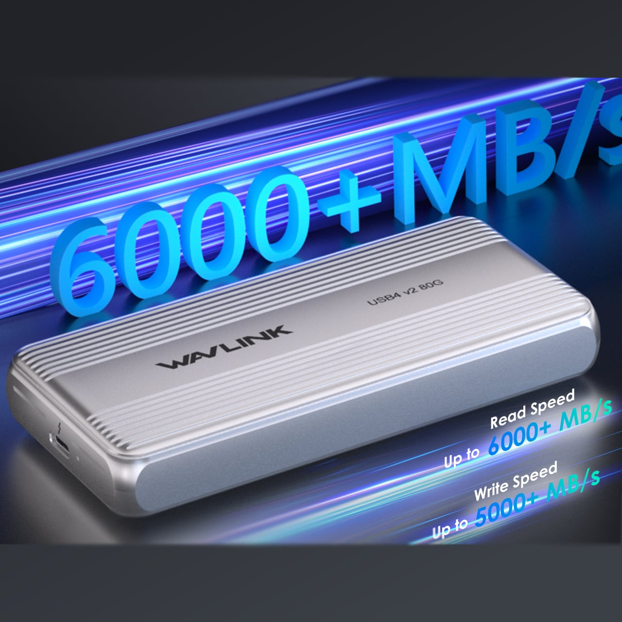 Zilveren externe schijf met blauwe lichtstrepen en 6000+ MB/s tekst.
