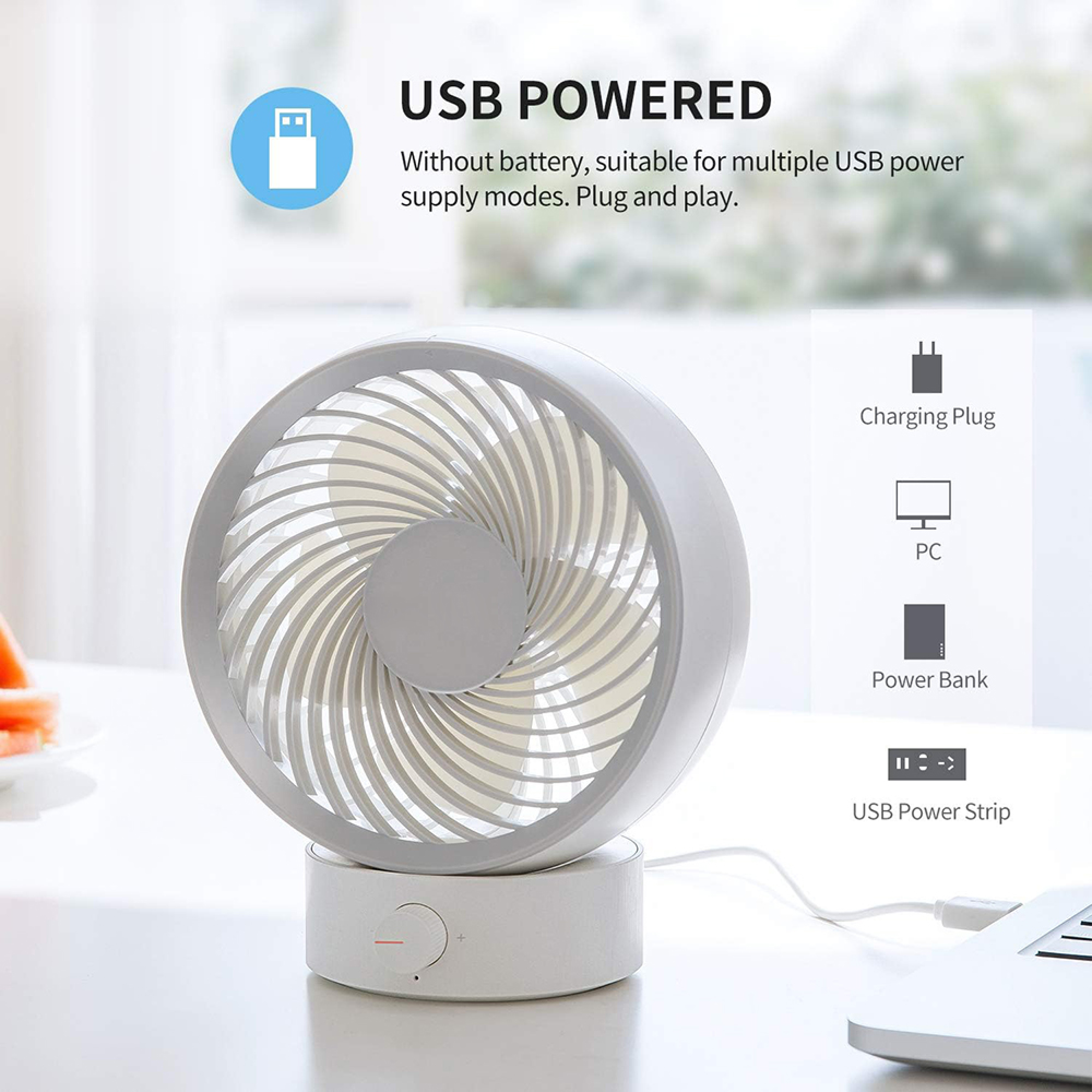 Ein weißer USB-Ventilator mit verstellbarem Fuß steht auf einem Tisch.
