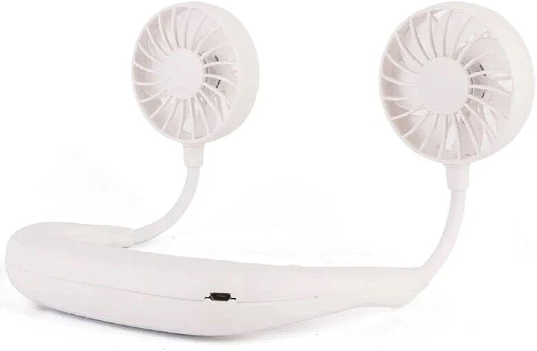 Weißer Nackenventilator mit zwei verstellbaren Köpfen und USB-Ladeanschluss.