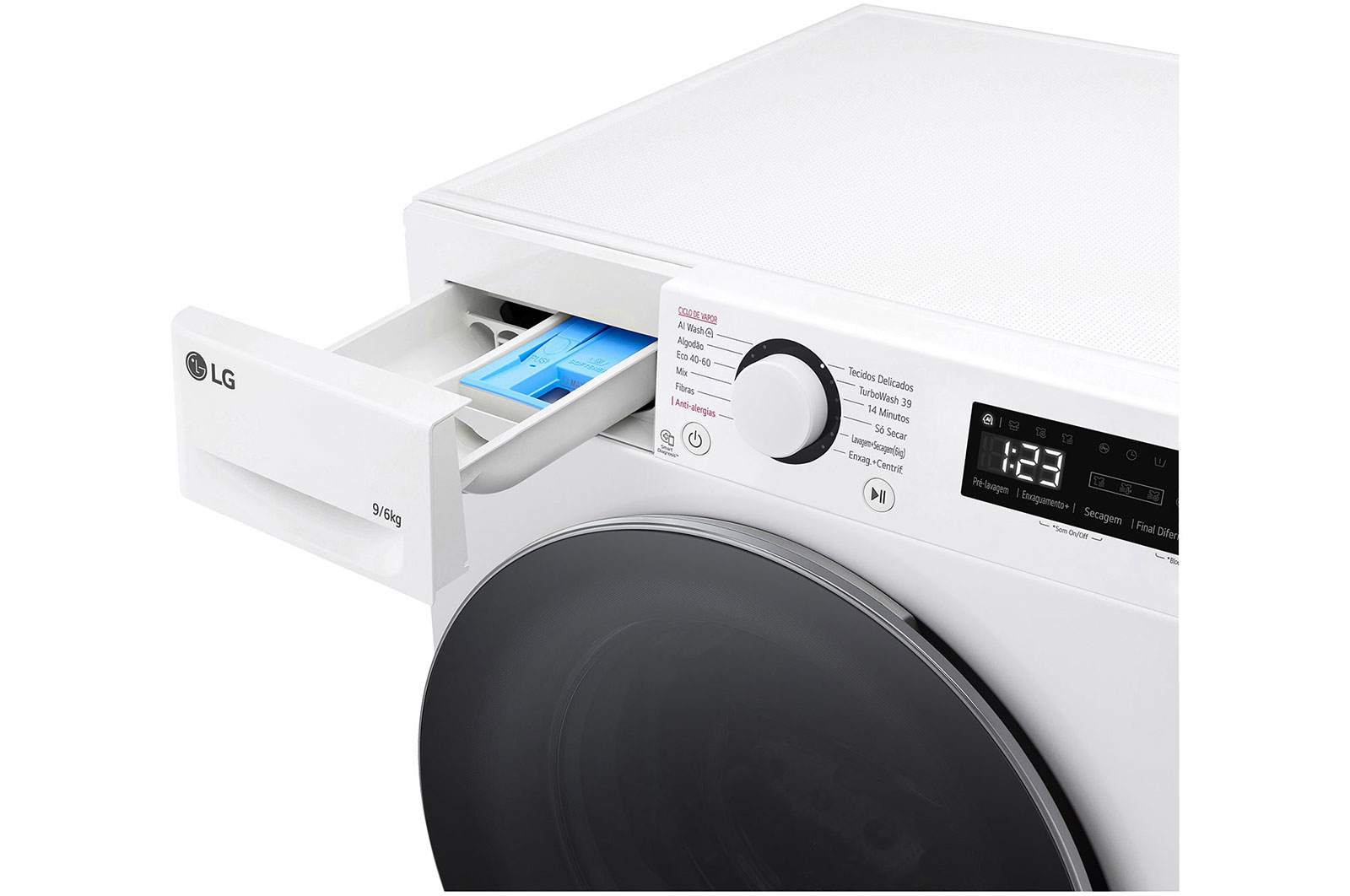 Eine weiße LG Waschmaschine mit geöffnetem Waschmittelbehälter und digitalem Display.