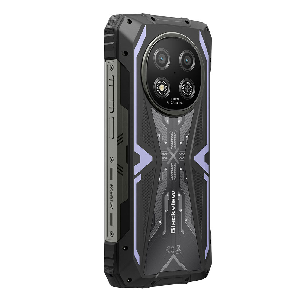 Uno smartphone nero robusto con tre fotocamere e logo "Blackview" sul retro.