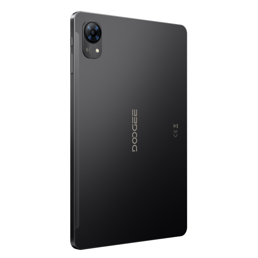 Tablet nero con obiettivo della fotocamera e logo DOOGEE sul retro.