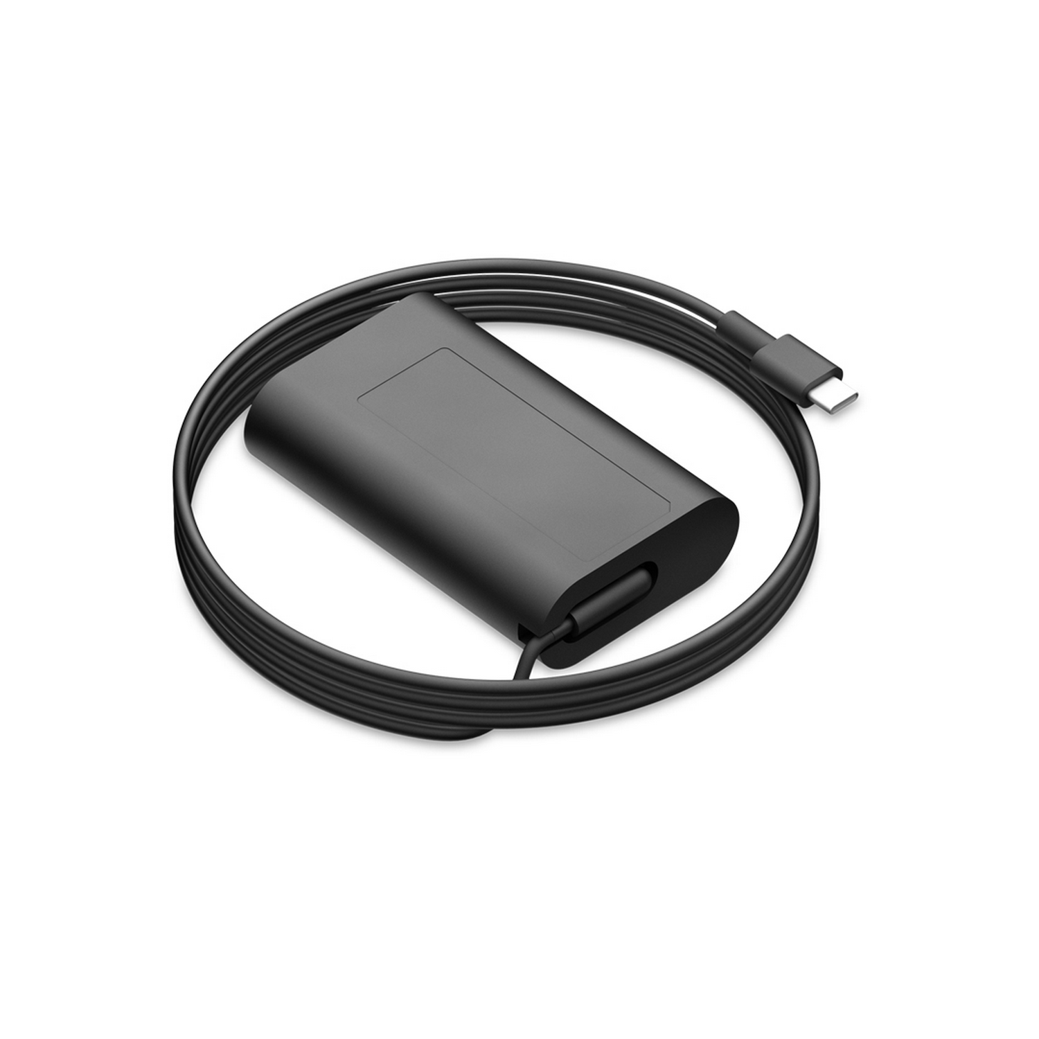 Een zwarte rechthoekige adapter met een zwarte kabel eromheen gewikkeld.