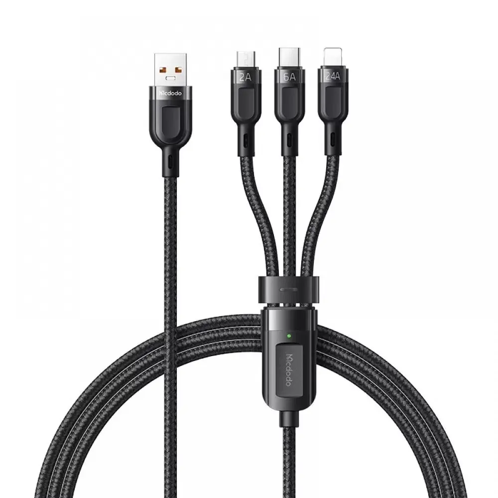 USB, USB-C ve Lightning konnektörlü siyah Mcdodo şarj kablosu.