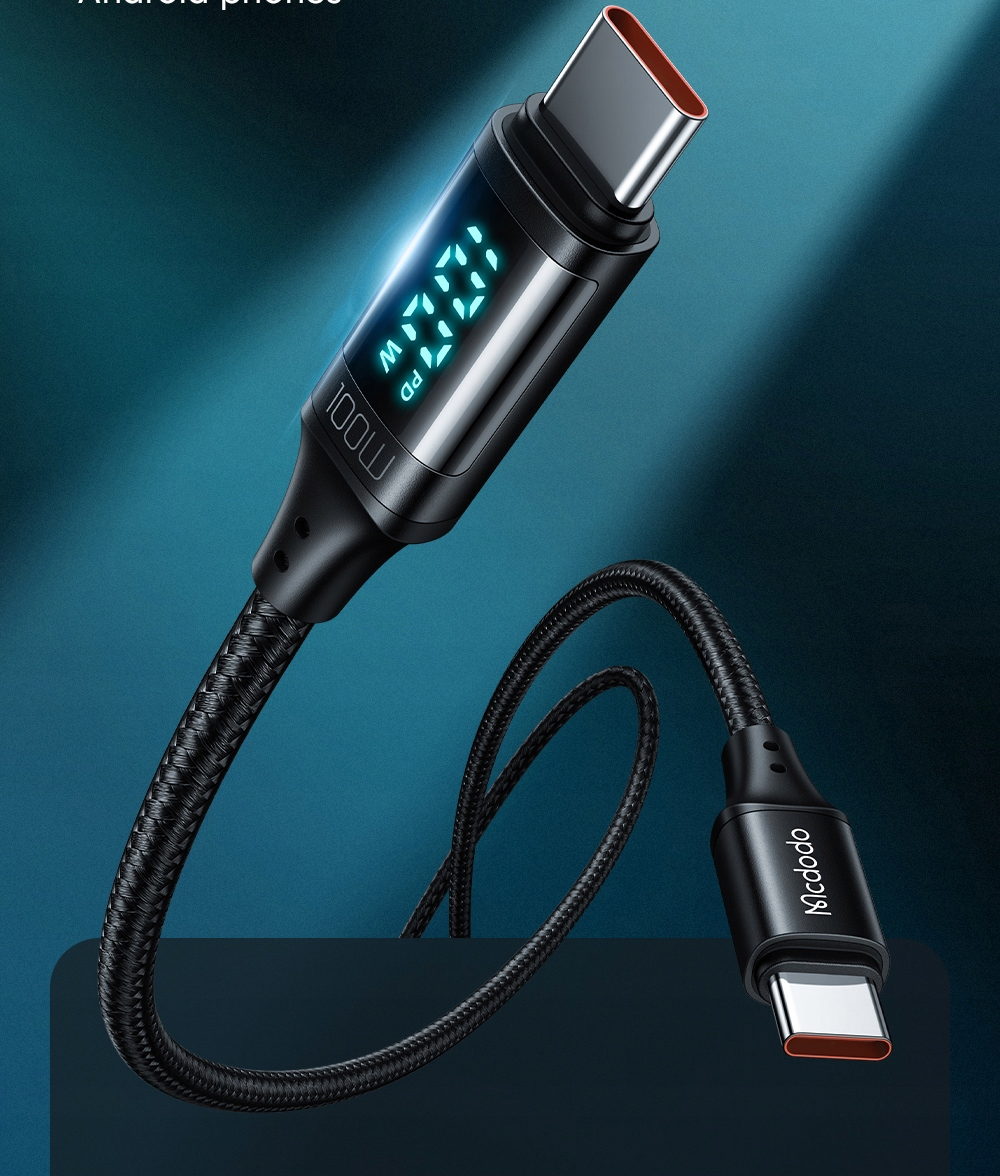 100W PD gücü gösteren dijital ekranlı siyah USB-C kablosu.