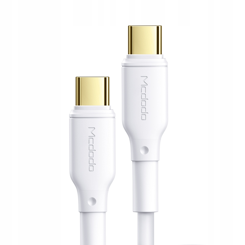Yan yana duran altın renkli konektörlü iki beyaz USB-C kablosu.