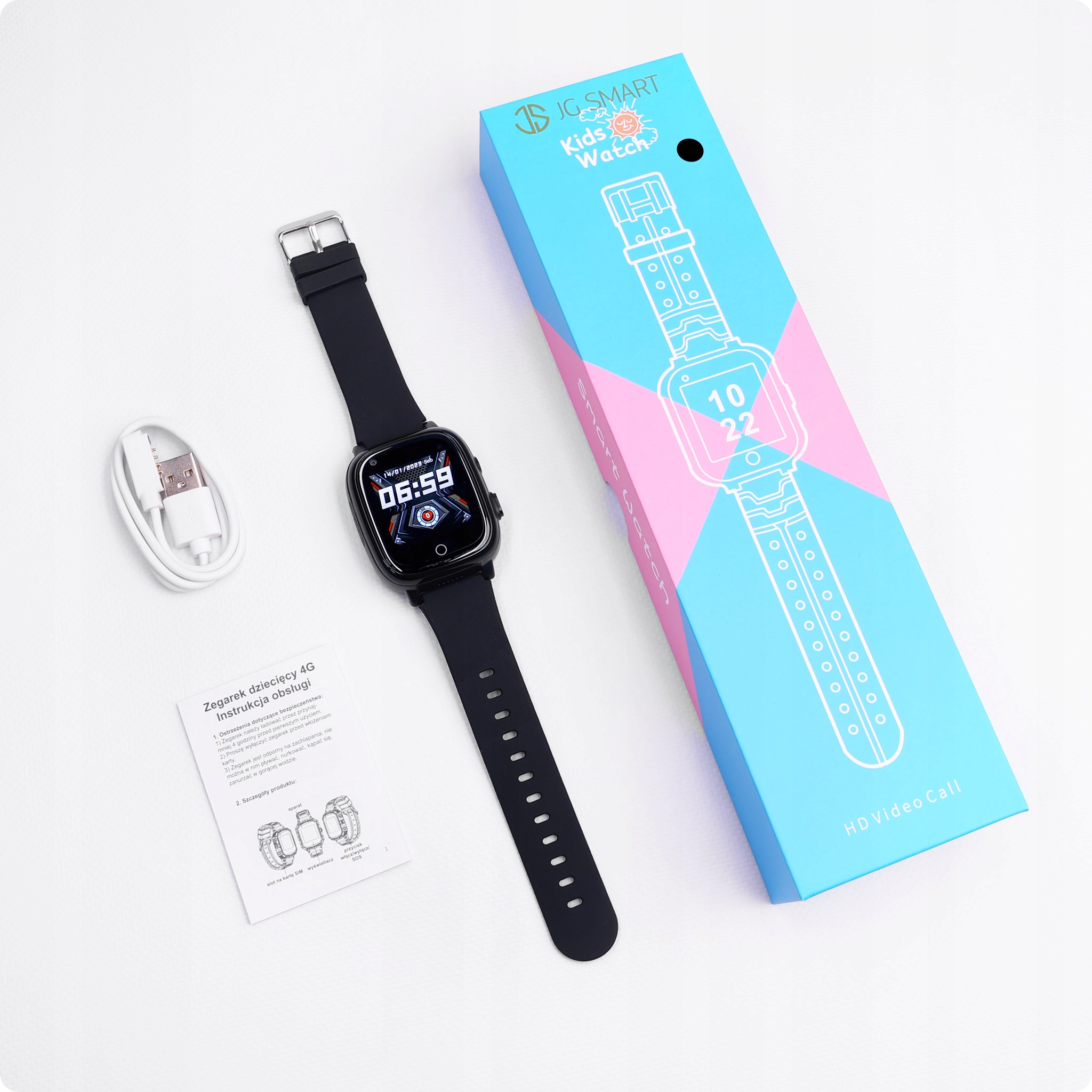 Czarny smartwatch z kablem ładującym, instrukcją i niebiesko-różowym pudełkiem.
