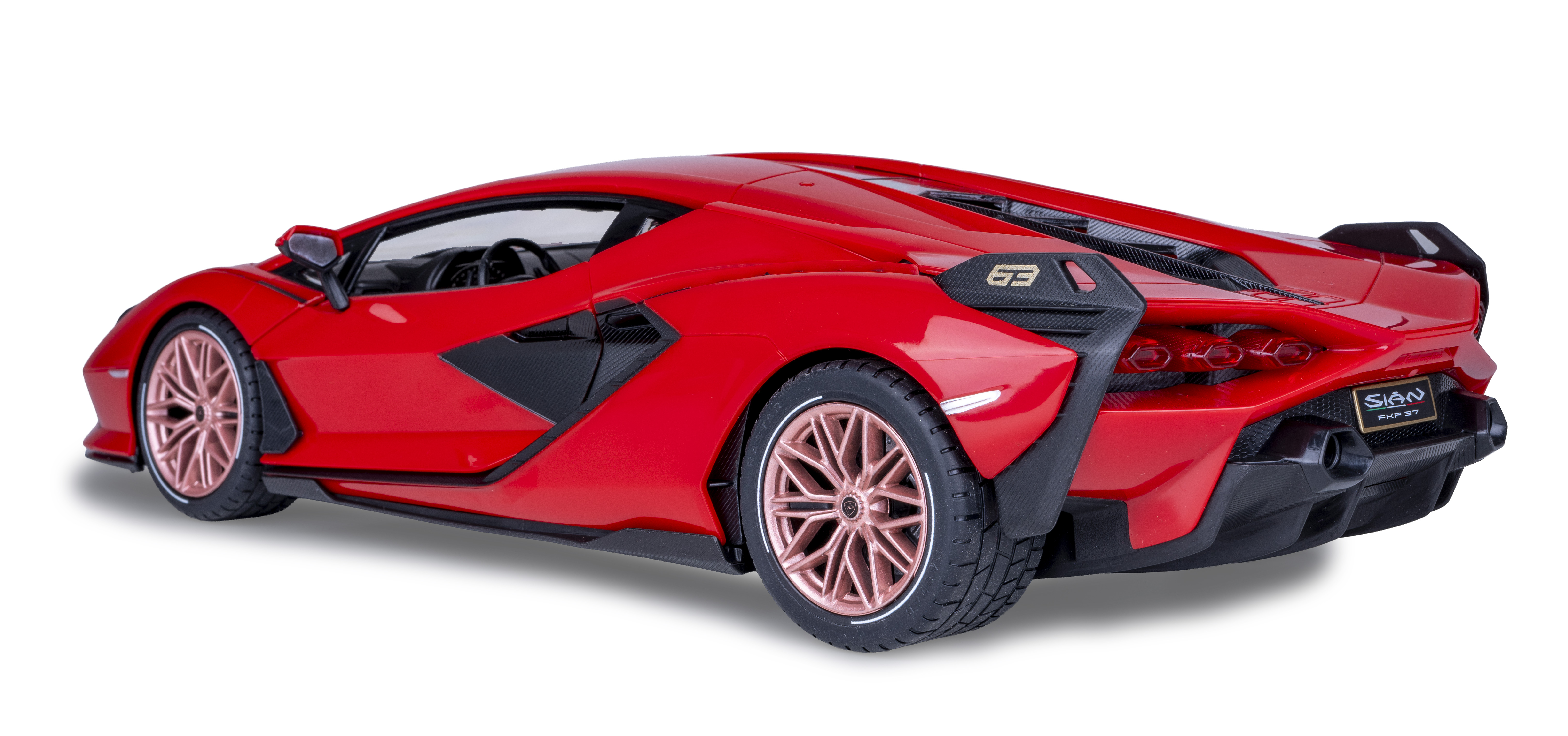 Roter Sportwagen mit roségoldenen Felgen, Rückansicht mit Spoiler.