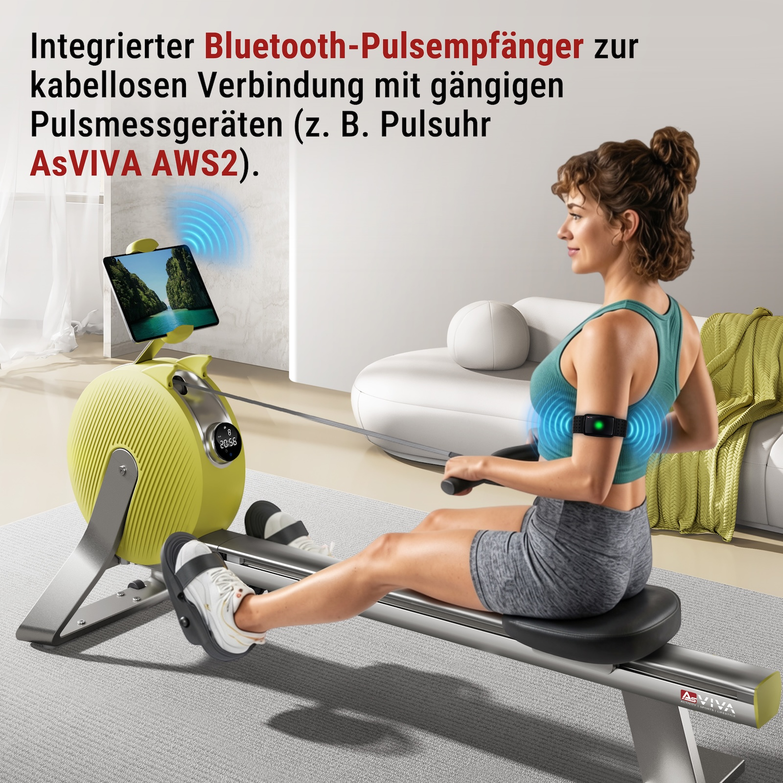 Frau auf Rudergerät mit Armband-Pulsmesser und Tablet.