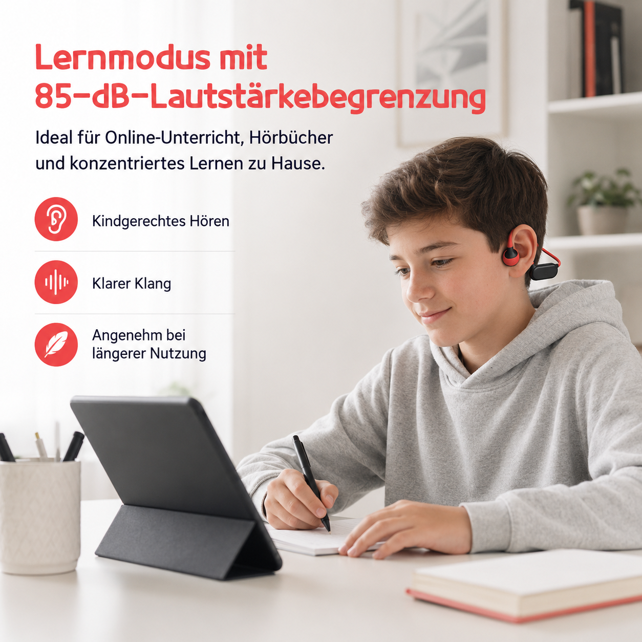 Junge lernt am Tablet mit Kopfhörern. Text über Lernmodus.