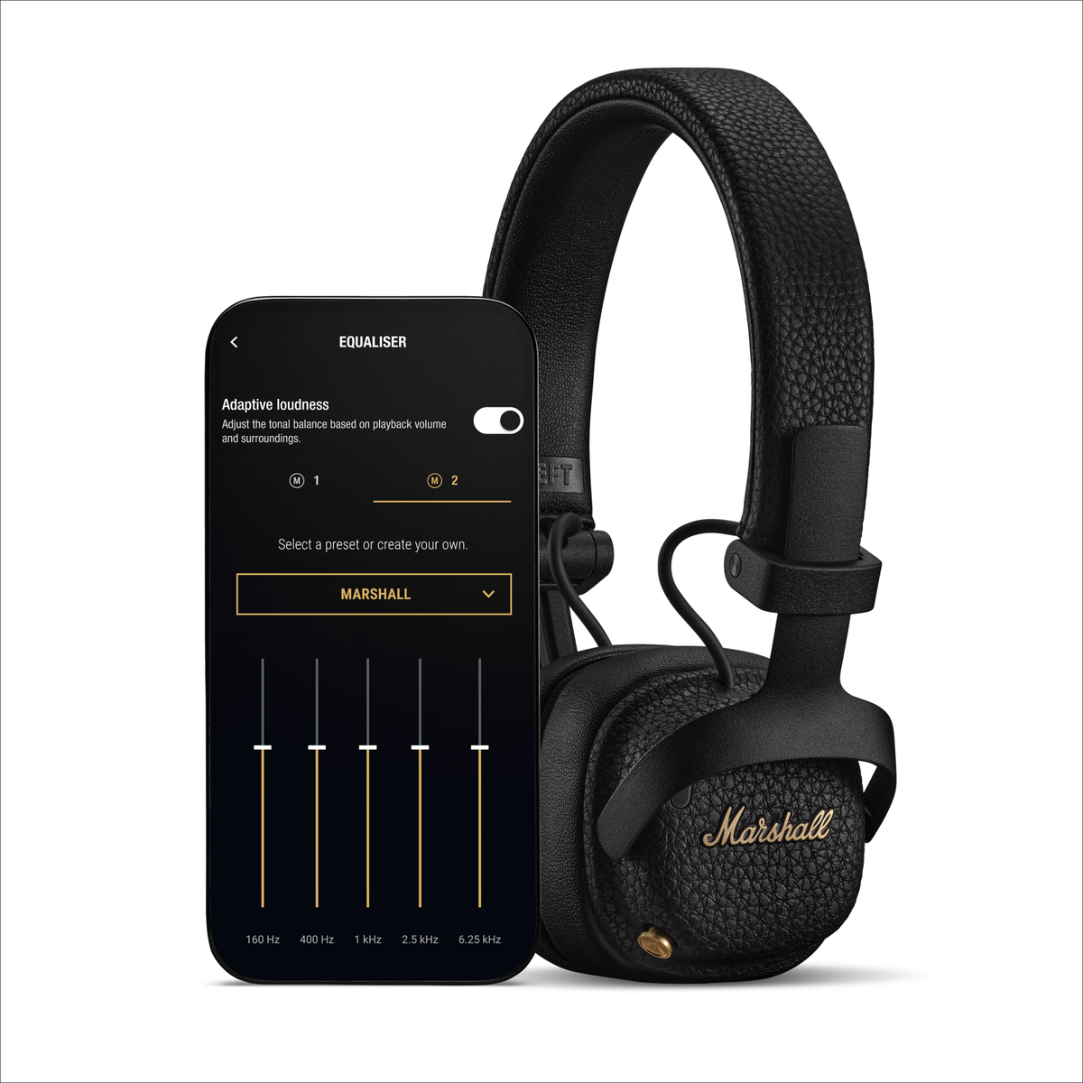 Schwarze Marshall-Kopfhörer neben einem Smartphone mit Equalizer-Einstellungen.