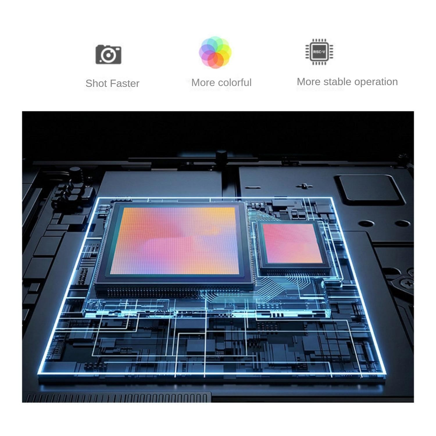 Ein Computerchip mit leuchtenden blauen Schaltkreisen und zwei Prozessoren.