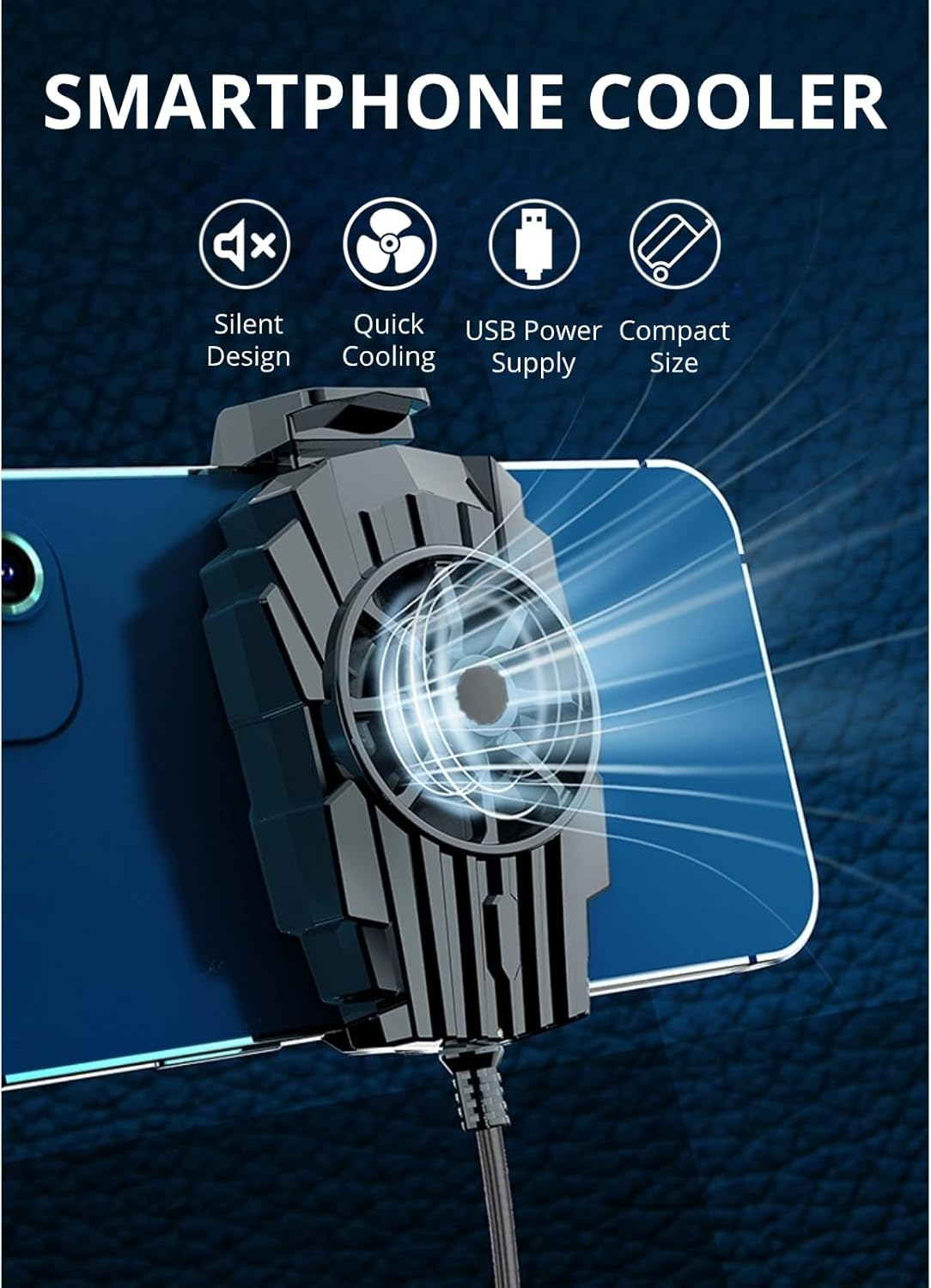 Ein schwarzer Smartphone-Kühler mit Lüfter auf der Rückseite eines blauen Smartphones.