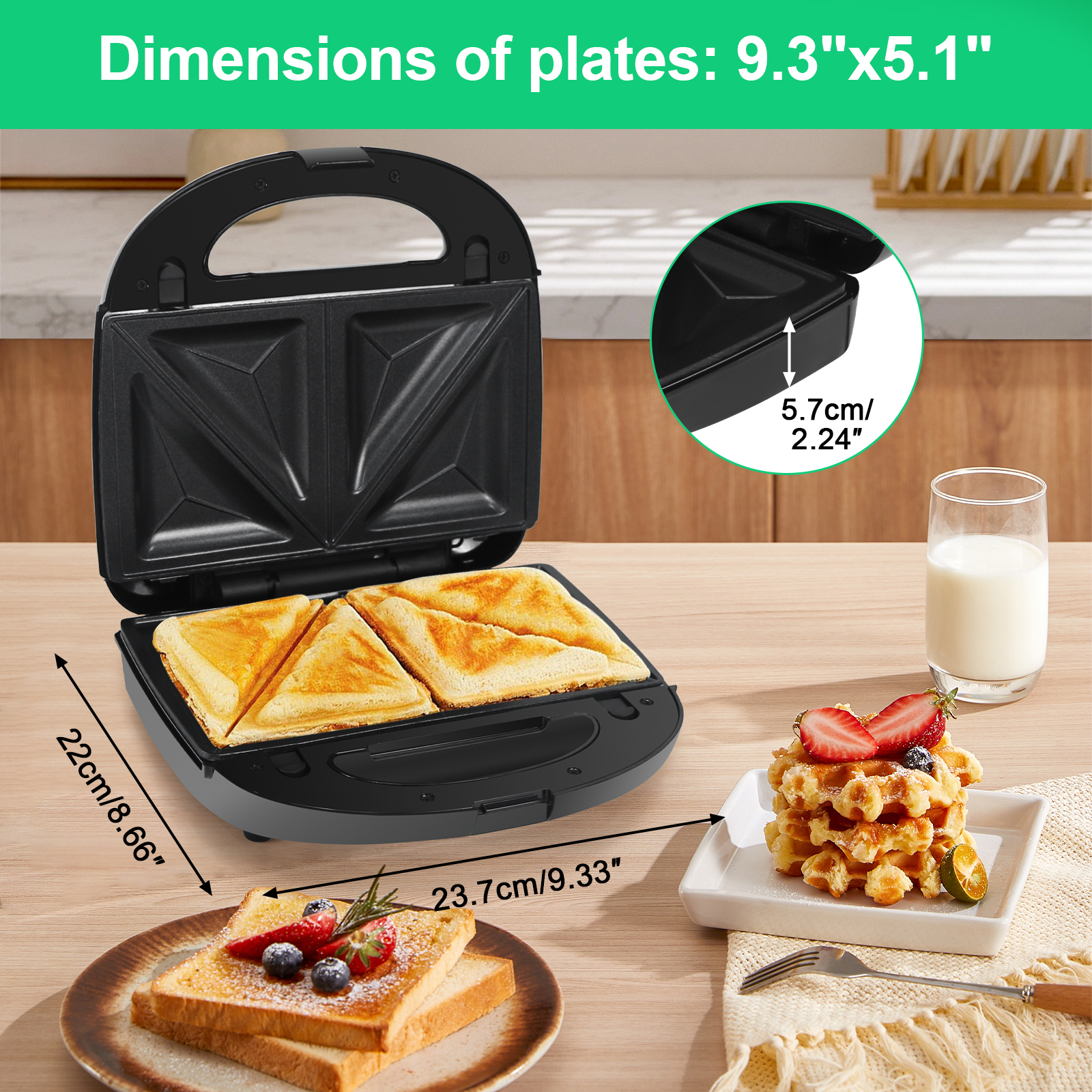 Sandwichtoaster mit Toast und Waffeln, Maße sind angegeben.