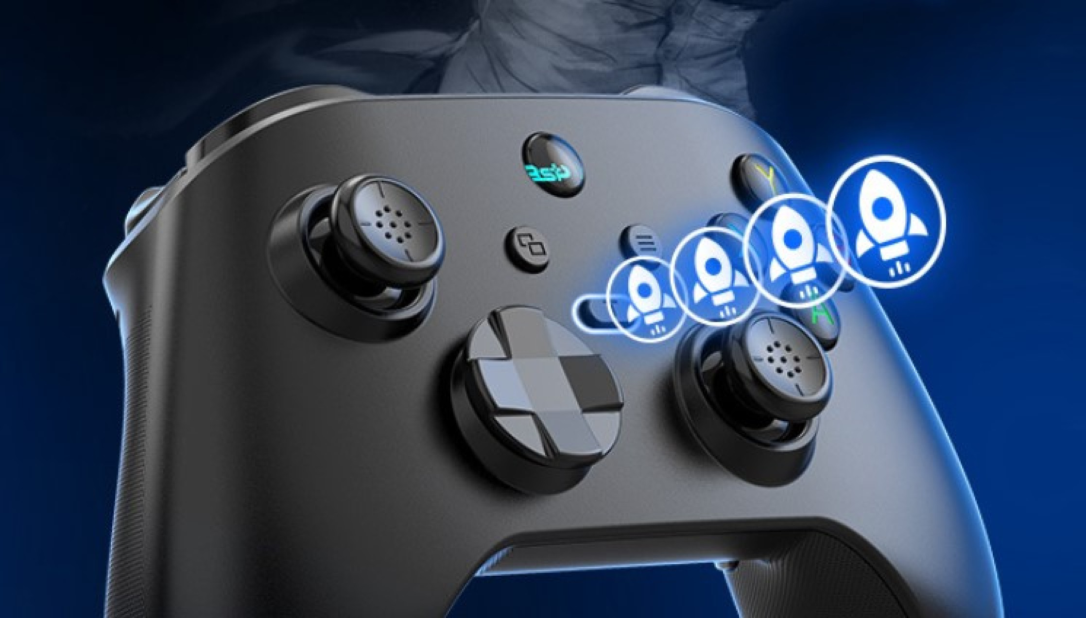 Schwarzer Gamecontroller mit leuchtenden Raketensymbolen auf blauem Hintergrund.