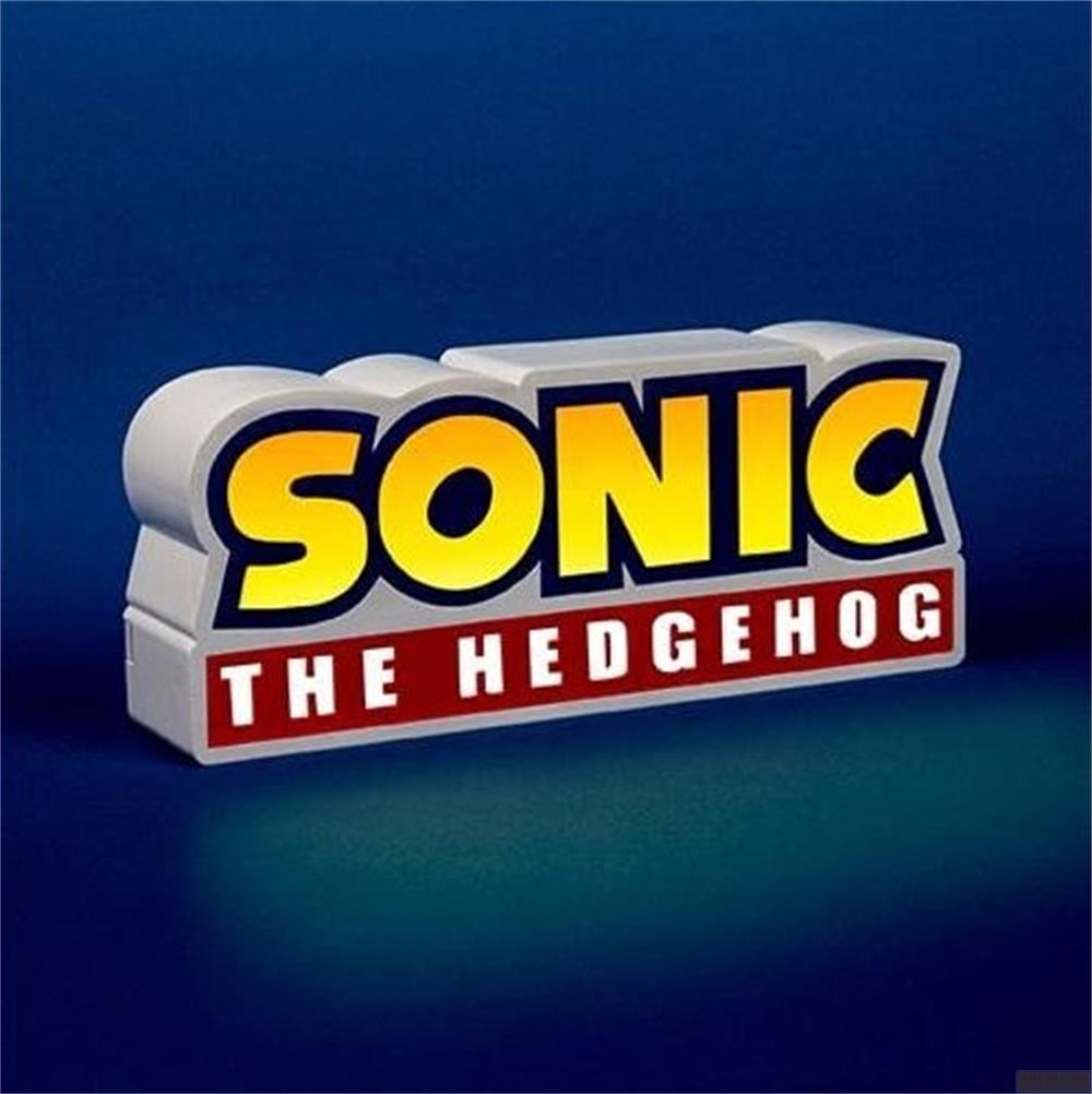 Logo 3D Sonic the Hedgehog avec texte jaune sur base blanche.