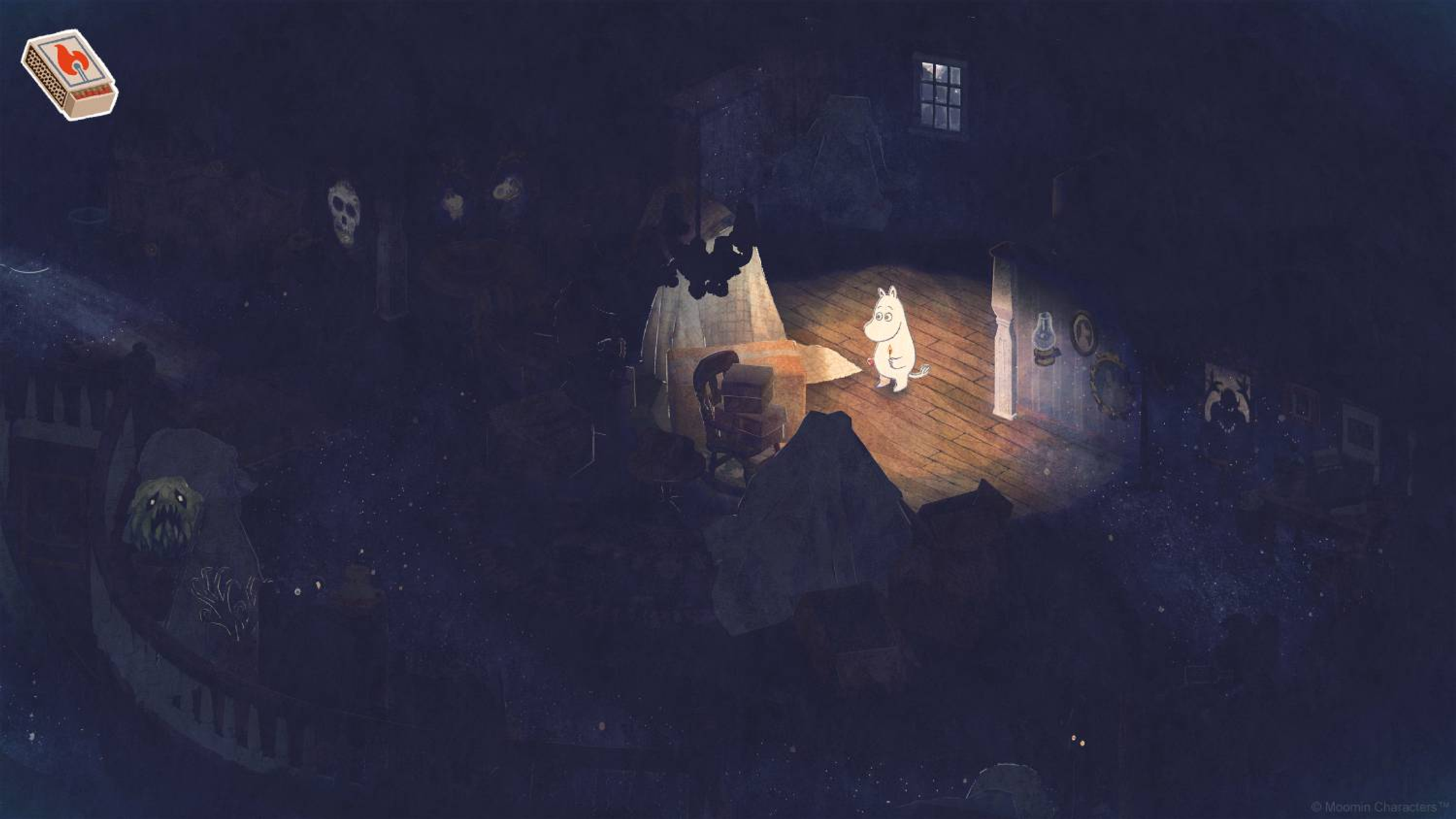 Un Mumin está en una habitación oscura, iluminado por un foco. Caja de cerillas arriba.