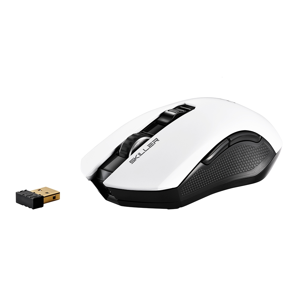 Eine weiße und schwarze kabellose Maus mit einem USB-Dongle auf weißem Hintergrund.