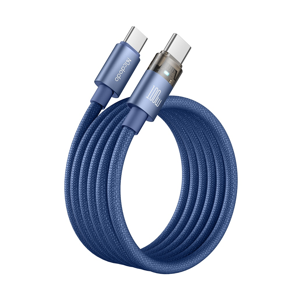 Beyaz zeminde sarılı, "Mcdodo" ve "100w" logolu mavi USB-C kablosu.