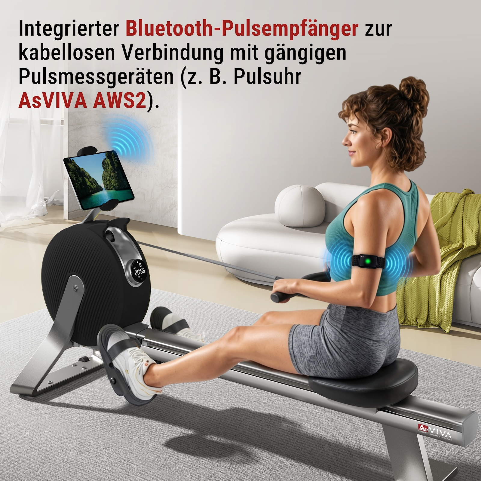 Frau auf Rudergerät mit Pulsarmband und Tablet. Integrierter Bluetooth-Empfänger.