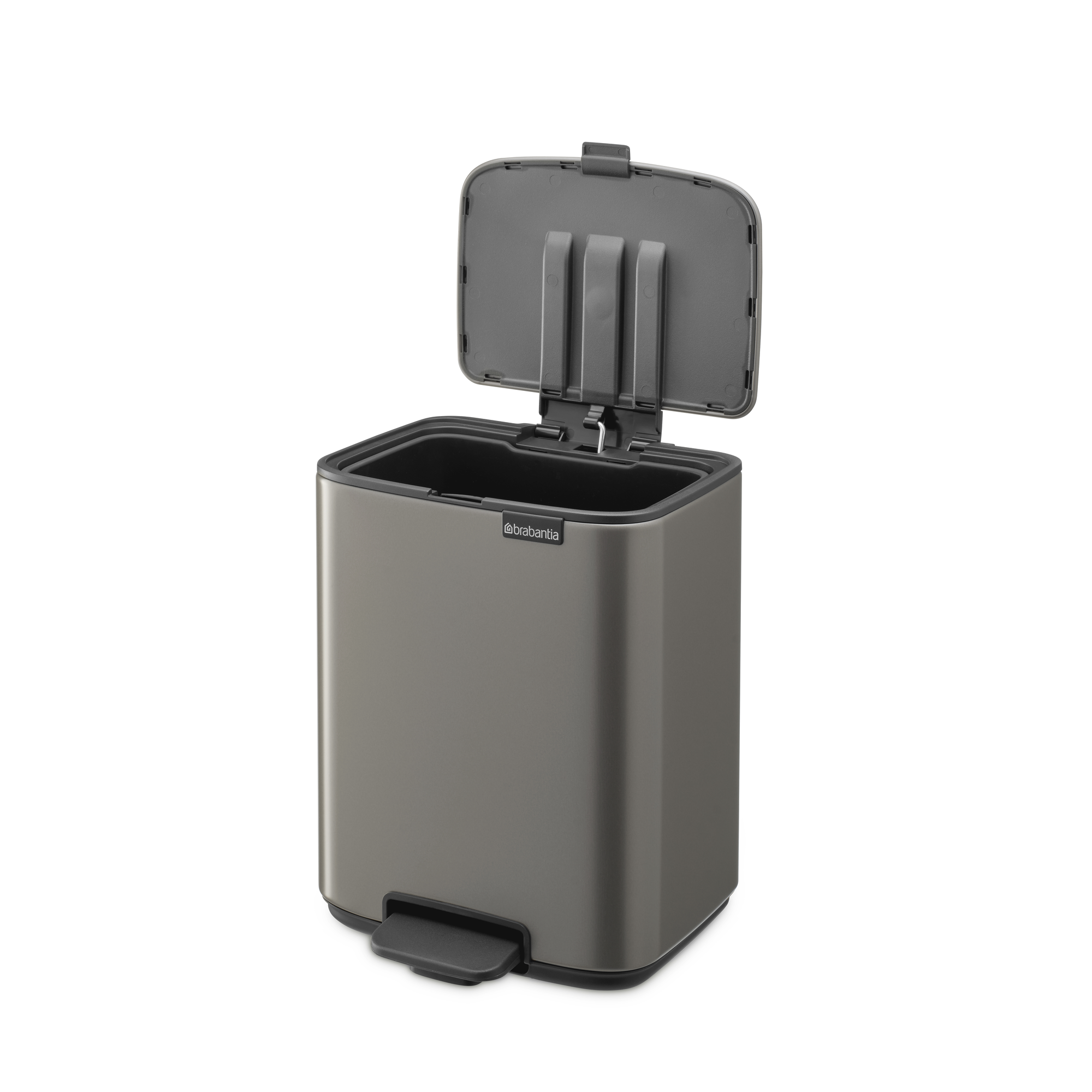Een grijze Brabantia pedaalemmer met de deksel open en een zilveren logo.