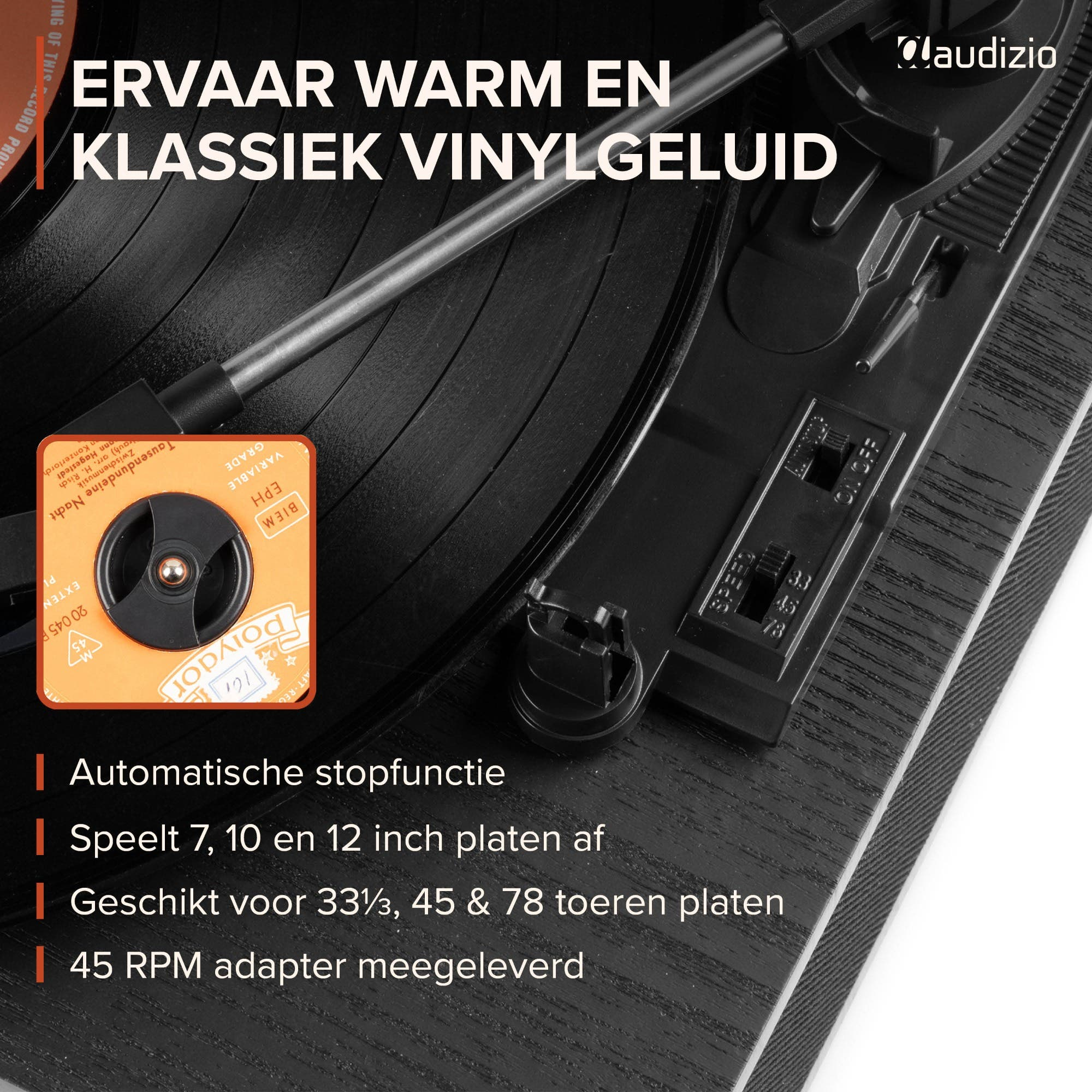 Tocadiscos negro con disco de vinilo, brazo de lectura y adaptador naranja.
