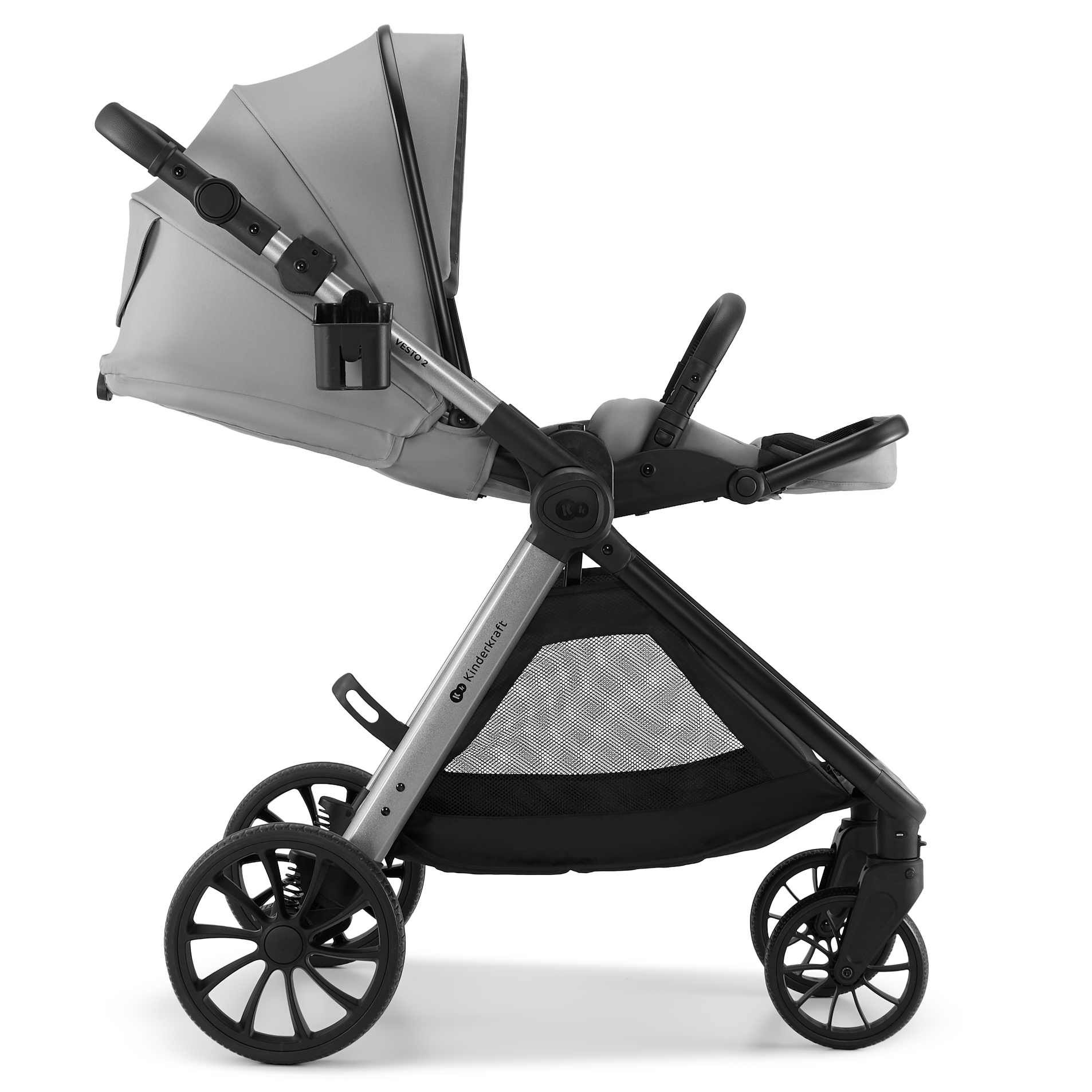 Ein grauer Kinderwagen mit schwarzen Rädern und Griffen.